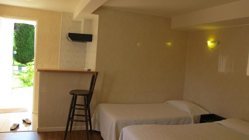 Hotel Acostel Meaux Δωμάτιο φωτογραφία