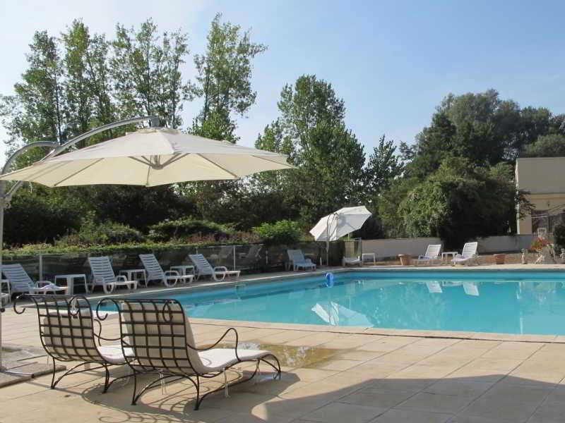 Hotel Acostel Meaux Εξωτερικό φωτογραφία