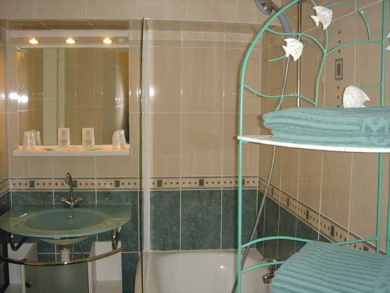 Hotel Acostel Meaux Εξωτερικό φωτογραφία