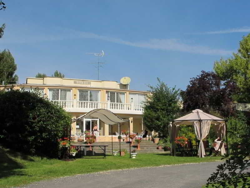 Hotel Acostel Meaux Εξωτερικό φωτογραφία
