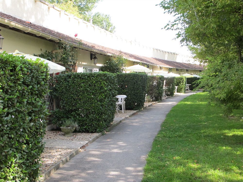 Hotel Acostel Meaux Εξωτερικό φωτογραφία