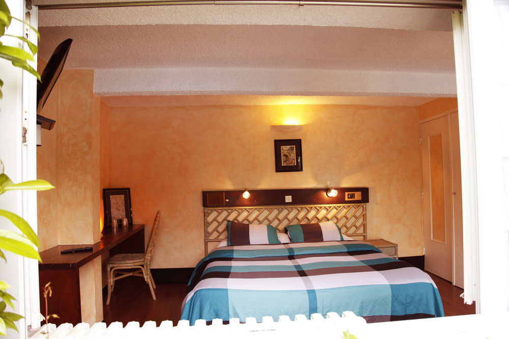 Hotel Acostel Meaux Εξωτερικό φωτογραφία